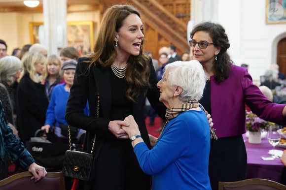 Le prince William, prince de Galles, et Catherine (Kate) Middleton, princesse de Galles, assistent à une cérémonie de commémoration des 80 ans de la libération du camp de concentration d'Auschwitz-Birkenau au Guildhall à Londres, le 26 janvier 2025.