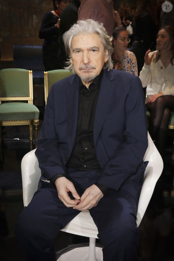Serge Lama - Backstage de l'enregistrement de l'émission "Le Grand Echiquier, le printemps à Versailles", présentée par C.Chazal et diffusée le 31 mars sur France 2
© Jack Tribeca / Bestimage