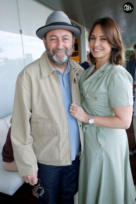 Kad Merad et sa femme Julia Vignali - Déjeuner dans la loge de France Télévisions lors de la Finale Hommes des Internationaux de France de Tennis de Roland Garros 2024 - Jour 15 à Paris. Le 9 Juin 2024. © Bertrand Rindoff / Bestimage