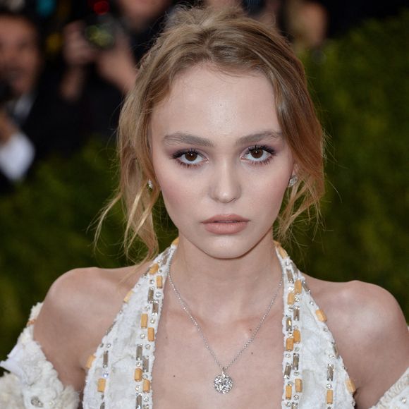 Lily-Rose Melody Depp assiste au Manus x Machina : Fashion in an Age of Technology Costume Institute Benefit Gala at Metropolitan Museum of Art le 2 mai 2016 à New York City, NY, USA. Photo Lionel Hahn/ABACAPRESS.COM