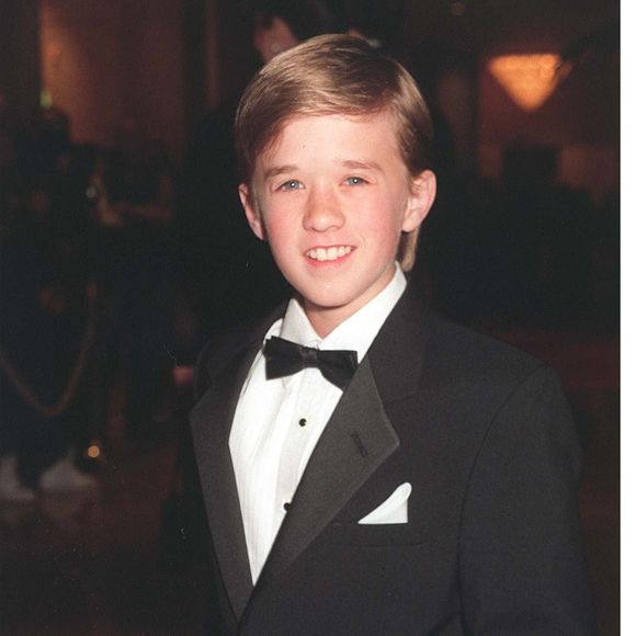 Il est ce que l'on appelle un enfant star d'Hollywood. 

Haley Joel Osment à Los Angeles.
©ALAIN ROLLAND / MAXIMA PROD / BESTIMAGE