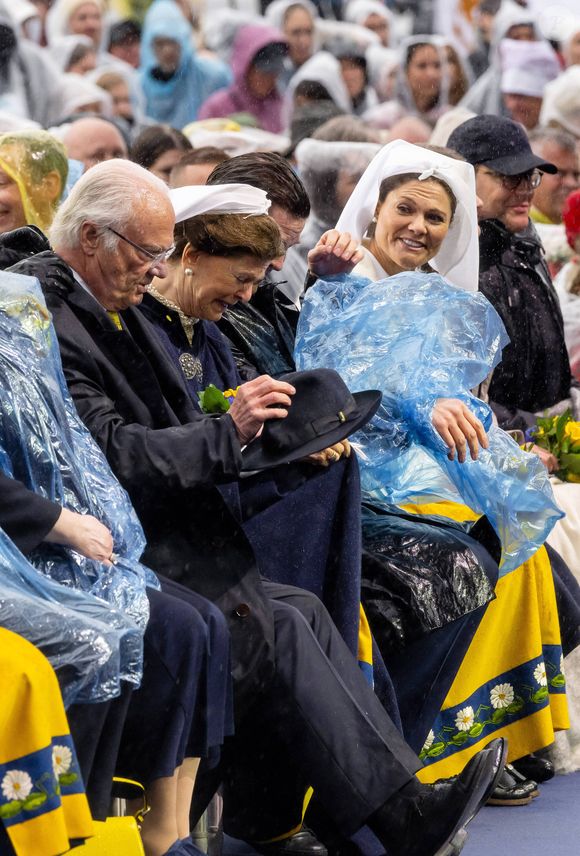 Andreas Norlen, le roi Carl XVI Gustav de Suède, la reine Silvia de Suède, la princesse Victoria de Suède lors des célébrations de la Fête nationale à Stockholm le 6 juin 2025. Photo par Dana Press / Bestimage