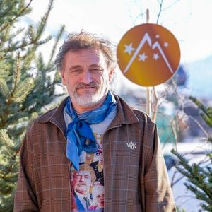 Jean-Paul Rouve au photocall du film "Les Tuche : God Save the Tuche" dans le cadre du 28ème Festival International du Film de Comédie à l'Alpe d'Huez, France, le 14 janvier 2024. © Sandrine Thesillat/PsNewz/Bestimage