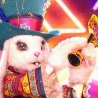 Le Lapin grand vainqueur de Mask Singer 8 : Un chanteur reconnu par tous les enquêteurs...Ou presque !