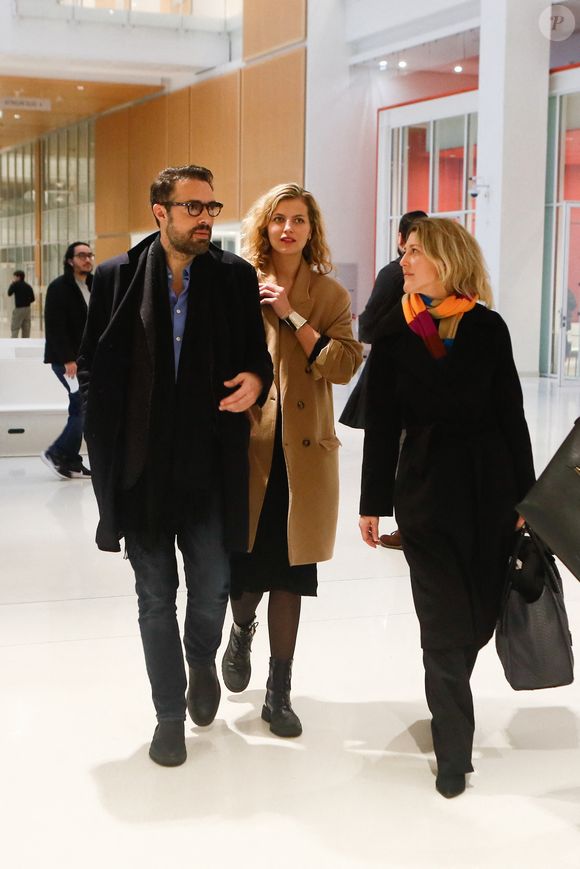 Nicolas Bedos, avec sa compagne Pauline Desmonts et son avocate Julia Minkowski, sort du tribunal correctionnel de Paris où il était convoqué pour agression sexuelle en état d'ivresse sur une jeune femme de 25 ans ; le procès est reporté en septembre 2024.

© Christophe Clovis / Bestimage