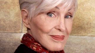 "J’ai dégagé plein de gens" : Nicole Croisille a fait le tri et a choisi un ami très proche pour organiser son départ