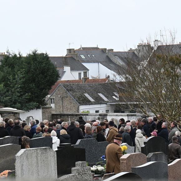 Obsèques de Tcheky Karyo (décédé le 31 octobre 2025 à l'âge de 72 ans) au cimetière de Concarneau dans la plus stricte intimité le 5 novembre 2025. © AGENCE / BESTIMAGE