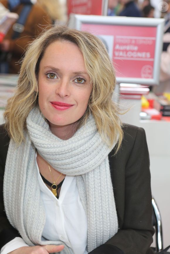 Aurélie Valognes - Salon du Livre 2019 à la Porte de Versailles à Paris du 15 au 18 mars 2019.
© Jean-Claude Woestelandt / Bestimage