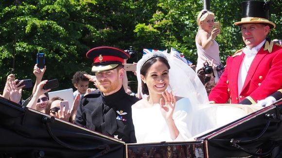 Des dossiers ressortent sur Meghan Markle et son mariage avec Harry : Pourquoi Elizabeth II avait-elle dû intervenir ?