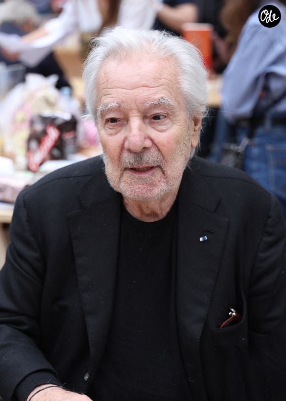 Pierre Arditi lors du Festival du livre le 19 avril 2026. © Denis Guignebourg/BestImage