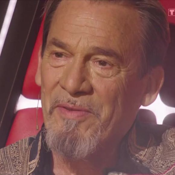 Il a confié à nos confrères de "Ouest France" : "J’arrive à un âge où je me dis qu’il ne faut pas penser qu’on est éternel."

Florent Pagny sur le plateau de "The Voice", samedi 30 mai 2026, sur TF1.

Photo par Screenshot TF1.