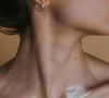 Comme base avant le maquillage : Nivea conseille notamment de l'utiliser avant le blush pour préparer la peau et favoriser sa tenue.

Pexels