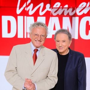 Exclusif - Nelson Monfort et Michel Drucker - Enregistrement de l'émission "Vivement Dimanche" au Studio Gabriel à Paris, présentée par M.Drucker et diffusée le 5 octobre sur France 3
© Guillaume Gaffiot / Bestimage