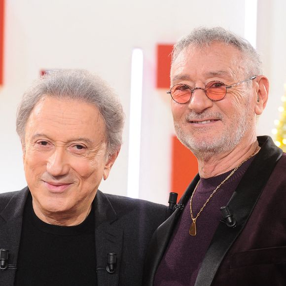 Exclusif - Michael Jones et Michel Drucker - Enregistrement de l'émission "Vivement dimanche, sur le thème de l'amitié entre M.Jones et J.J.Goldman", au Studio Rive Gauche à Paris, présentée par M.Drucker et diffusée le 22 décembre sur France 3
© Guillaume Gaffiot / Bestimage