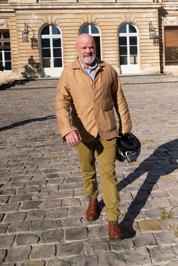 Exclusif - Le chef Philippe Etchebest participe au petit-Déjeuienr des les partenaires de la 3ème édition du Festival Bon (du 13 au 19 octobre) à la mairie de Bordeaux, France, le 18 septembre 2025. © Jean-Bernard Nadeau/Bestimage