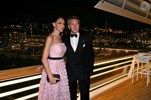 Selon elle, le lien et le charme entre les deux restent très présents au sein de l'ancien couple.

Le prince Emmanuel-Philibert de Savoie (grand maître de l'Ordre des Saints-Maurice-et-Lazare) et sa compagne Adriana Abascal lors du dîner de gala de l'association de l'Ordre des Saints-Maurice-et-Lazare au Yacht Club de Monaco le 26 novembre 2025.
© Bruno Bebert / Bestimage