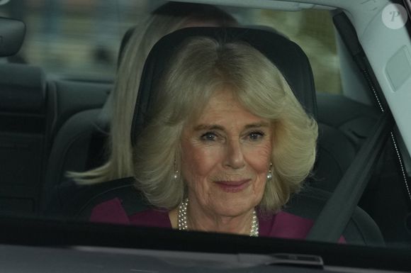 Camilla Parker Bowles, reine consort d'Angleterre en route pour le Christmas Lunch à Buckingham Palace le 19 décembre 2024.

Picture by James Whatling