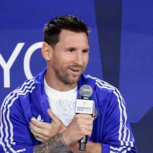L'Argentin Lionel Messi s'exprime lors d'une conférence de presse avant la finale de la Coupe du monde de la FIFA 2026 opposant l'Espagne à l'Argentine à New York, aux États-Unis, le 17 juillet 2026. Efe/ABACAPRESS.COM// Lavandeira Jr