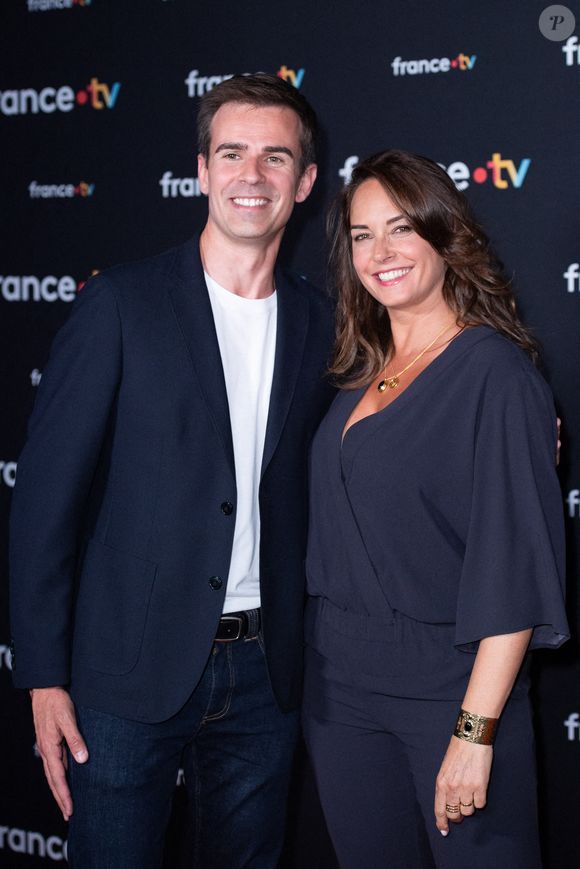 Jean-Baptiste Marteau est pleinement intégré au groupe France TV.

Jean-Baptiste Marteau et Julia Vignali assistent à la Conférence de Presse de rentree de France Televisions a Paris, France le 11 Juillet 2023. Photo par Aurore Marechal/ABACAPRESS.COM