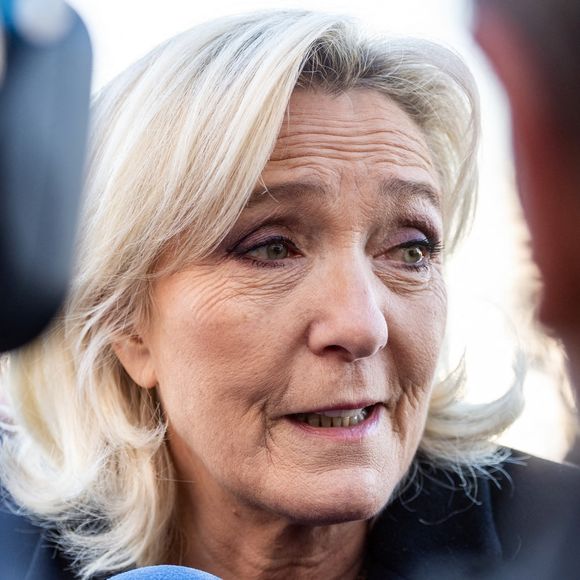 Marine Le Pen - Obsèques de Brigitte Bardot en l'église Paroissiale Notre-Dame-de-l'Assomption de Saint-Tropez, le 7 janvier 2026. © Florian Escoffier / Var Matin / Bestimage
