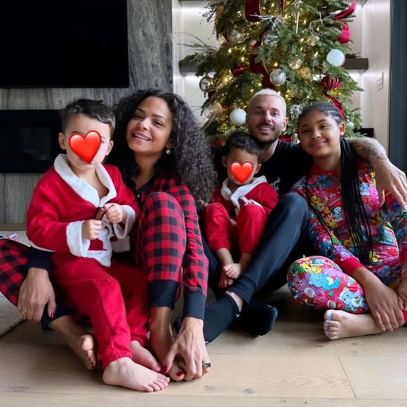 Christina Milian et M Pokora dévoilent une photo de famille avec Violet, la fille de 13 ans de la chanteuse, et Isaiah et Kenna, leurs deux garçons @Instagram