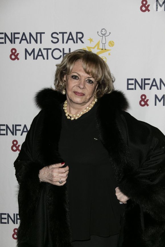 Aujourd’hui âgée de 86 ans, Michèle Mercier vit à Cannes, où elle a reçu la Légion d’honneur en 2024.

Michèle Mercier au dîner de gala de l'association "Enfant Star & Match" à l'hôtel Carlton à Cannes. Le 30 janvier 2016 Photo par Bestimage
