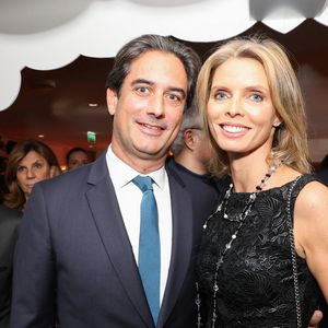 Ses deux derniers sont issus de son union avec Laurent Schenten, un homme d'affaires.

Sylvie Tellier et son mari Laurent Schenten lors de la soirée du 6ème Gala caritatif de l'Institut Rafaël  et de la Zag Foundation, dédié à l'accompagnement des enfants en santé intégrative au Pavillon Gabriel à Paris le 12 novembre 2024.

© Erez Lichtfeld/Bestimage