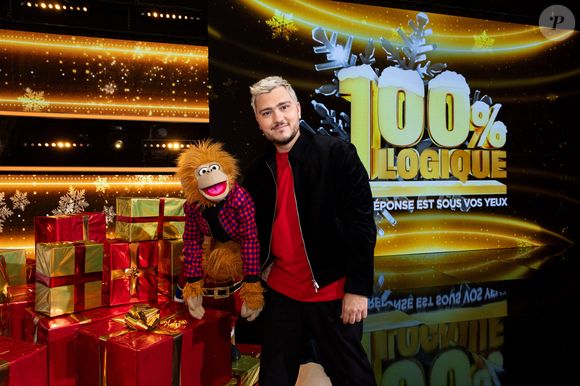 Et Jeff Panacloc, toujours bien accompagné de sa marionnette Jean-Marc.

Exclusif - Jeff Panacloc lors de l'enregistrement de l'émission "100% Logique", présentée par C.Féraud et diffusée le 20 décembre 2025 sur France 2, à Saint Denis, France, le 25 novembre 2025. © Jeremy Melloul/Bestimage