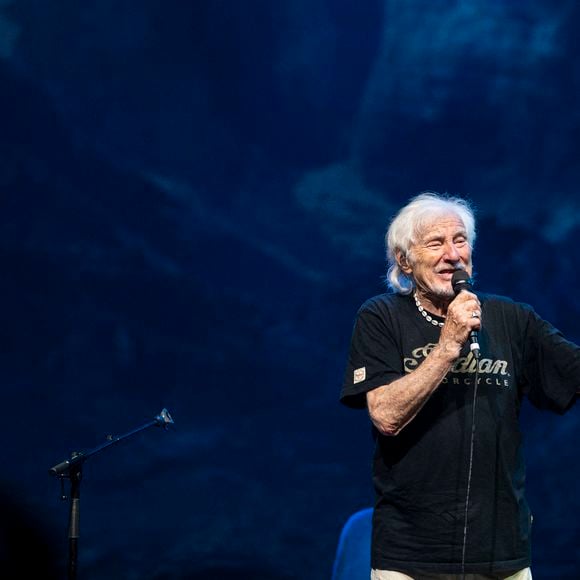 Hugues Aufray en concert au Zenith de Rouen le 27 juin 2026. © Pierre Perusseau/Bestimage