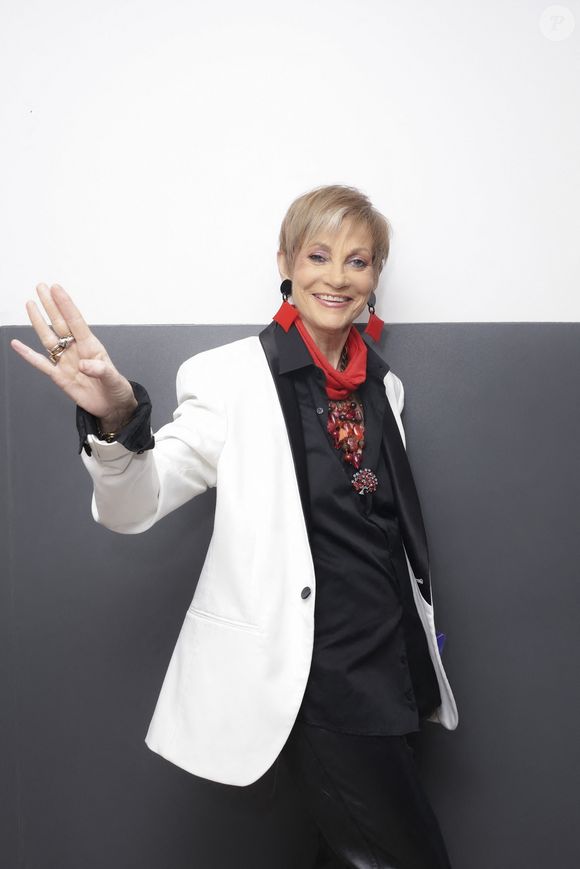 Exclusif - Isabelle Morini-Bosc, en backstage de l’émission « TPMP » La dernière sur C8,  présentée par C.Hanouna et diffusée en direct sur C8, Paris, France, le 27 fevrier 2025. © Jack Tribeca / Bestimage