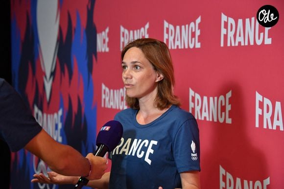 Toujours très investie dans sa discipline, la patineuse désormais à la retraite mène également une vie de famille épanouie.

Nathalie Pechalat - L'équipe de France de natation acclamée au club France lors des Jeux Olympiques de Paris2024, le 5 aout 2024.

© Bestimage
