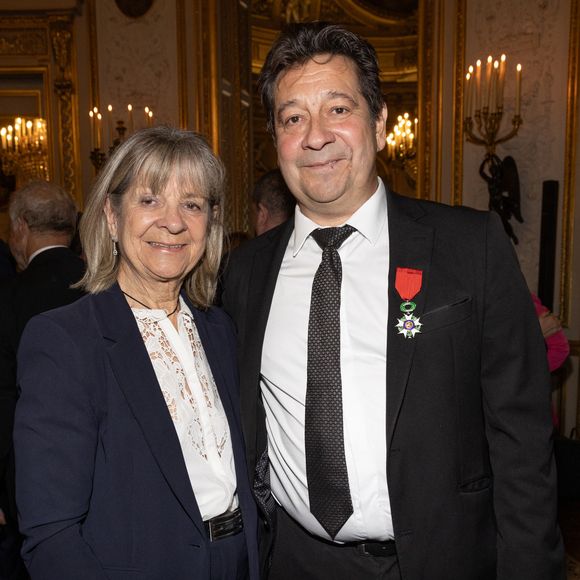 Exclusif - Laurent Gerra et sa mère Nicole Gerra - Laurent Gerra reçoit la légion d’honneur de la part du grand chancelier F. Lecointre en présence de la première dame, B. Macron au Palais de la Légion d'honneur à Paris le 29 septembre 2025. © Cyril Moreau/Bestimage