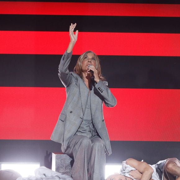 Exclusif - Zazie chante son tube "Speed" - Enregistrement de l'émission "M6 sur son 31", présentée par E.Gossuin et diffusée le 31 décembre sur M6
© Christophe Clovis / Bestimage