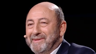 Kad Merad n'en revient pas ! Sa femme Julia Vignali lui fait une surprise inattendue dans La Chanson Secrète