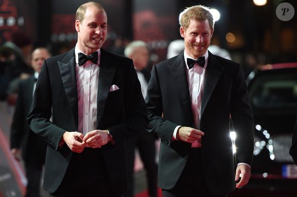 Une remarque sur la fraternité a ravivé le souvenir de ses tensions passées avec William.

Le prince William, duc de Cambridge et le prince Harry lors de la premiere de Star Wars, épisode VIII : Les Derniers Jedi au Royal Albert Hall à Londres le 12 décembre 2017. © AGENCE / BESTIMAGE