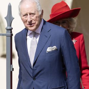 Le roi préfère résider à Highgrove, Sandringham et Clarence House lorsqu’il est à Londres.

Le roi Charles III d'Angleterre assiste à l'office de Pâques au château de Windsor.
GOFF  / BESTIMAGE