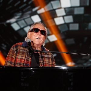 Exclusif - Gilbert Montagné - Soirée de gala et enregistrement de l'émission "Tout le monde chante : Les stars fêtent 2025" au Cirque Phénix à Paris, présentée par E.Gossuin et J.Anthony et diffusée le 1er janvier sur W9. Le 3 décembre 2024

© Christophe Clovis / Bestimage