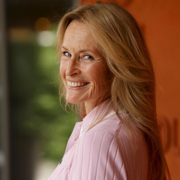 Estelle Lefébure au photocall du village lors des Internationaux de France de Tennis de Roland Garros 2026, à Paris, France, le 29 mai 2026. © Dominique Jacovides/Bestimage