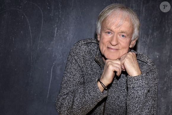 Exclusif - Le chanteur Dave pose à Paris le 29 janvier 2020. © Cédric Perrin/Bestimage