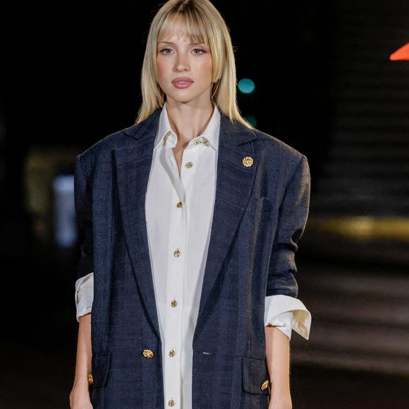 Angèle au photocall du défilé Chanel Collection Femme Prêt-à-Porter Printemps/Eté 2027 lors de la Fashion Week de Paris (PFW) au Grand Palais, à Paris, France, le 5 octobre 2026.

© Olivier Borde/Bestimage