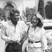 “Un paradis sur terre” : Nathalie Baye évoquait sa maison dans la Creuse, son refuge loin du monde avec Johnny Hallyday