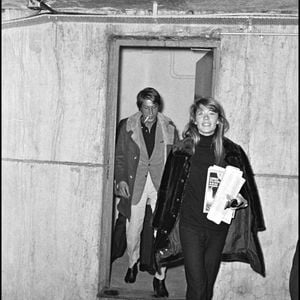Archives - Jacques Dutronc et Françoise Hardy dans les coulisses de l'émission "Le Palmarès des Chansons (AGENCE / BESTIMAGE).