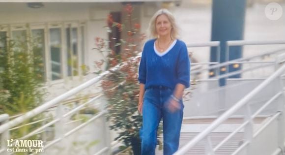 Aujourd'hui, il est possible de suivre les aventures de Nadia sur les réseaux sociaux.

Mickaël de L'amour est dans le pré avec sa prétendante Nadia.