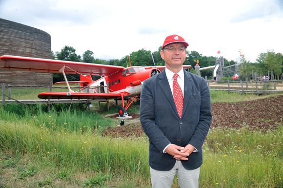 Olivier d'Agay, petit neveu d'Antoine de Saint-Exupéry et directeur de la Concession Saint-Exupéry - Ouverture du premier parc aérien au monde "Le Parc du Petit Prince" à Ungersheim en France le 8 juillet 2014 dont le parrain est Yannick Noah.
Giancarlo Gorassini/Bestimage