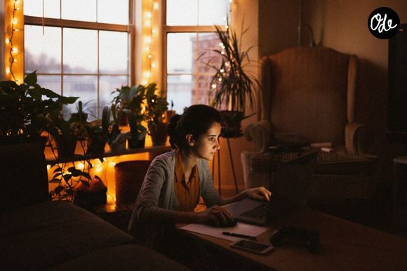 Le besoin de solitude peut simplement correspondre à un mode de vie davantage en accord avec ses besoins personnels.

Photo prise par Mohammad Shahhosseini / Unsplash