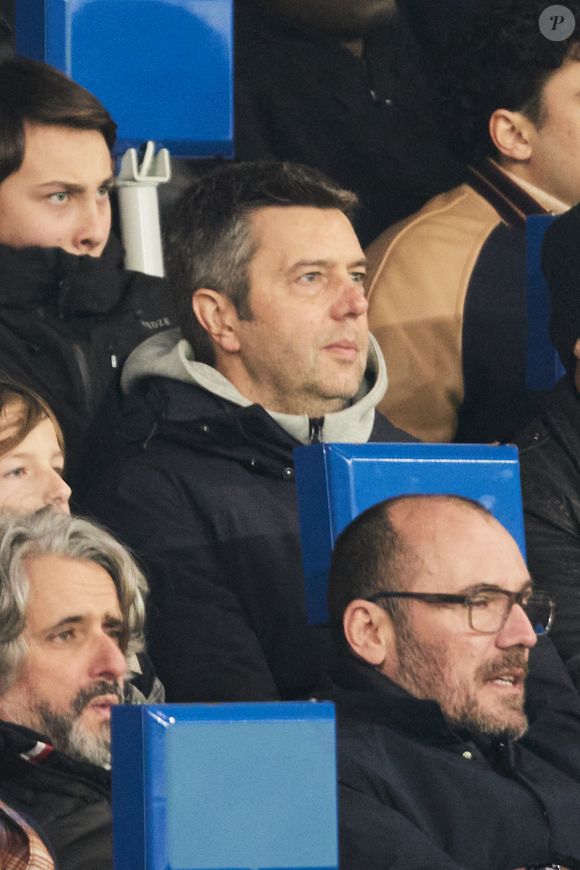 Maxime Switek en tribunes lors du match de football Ligue 1 Uber Eats opposant le Paris Saint-Germain (PSG) au LOSC Lille (4-1) au Parc des Princes à Paris, France, le 1er mars 2025. © Cyril Moreau/Bestimage