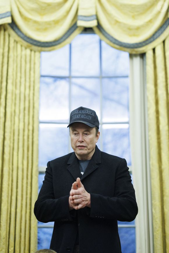 Le président Donald Trump et Elon Musk, accompagné de son fils X, donnent une conférence de presse pour défendre les premières coupes budgétaires du Department of Government Efficiency (DOGE) dirigé par le patron de Space X et Tesla.
Washington, le 11 février 2025.
©Photo Press Service / BESTIMAGE