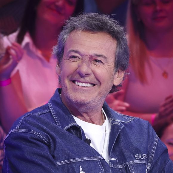 Les 12 Coups de Midi continuent de réunir des millions de téléspectateurs sur TF1.

Exclusif - Jean-Luc Reichmann, sur le plateau de TBT9 présenté par C.Hanouna, et diffusé en direct sur W9, Paris, France. © Jack Tribeca / Bestimage