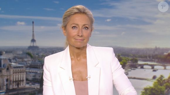 Dernier J.T de Anne-Sophie Lapix sur France 2 le 26 Avril 2025.
© Capture d'ecran France TV via Bestimage