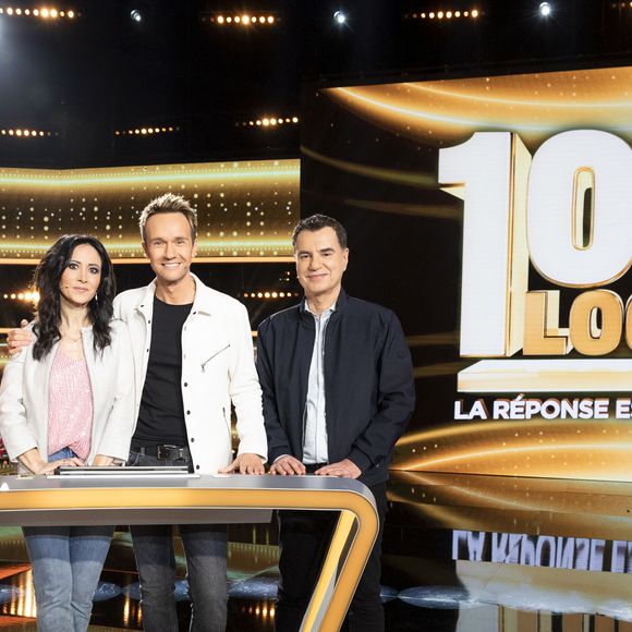 Exclusif - Cyril Féraud, Fabienne Carat, Laurent Luyat, Natasha St-Pier lors de l'enregistrement de l'émission "100% logique" présentée par C. Feraud et qui sera diffusée le 11 octobre 2025 au Studio du Lendit à Saint-Denis, France, le 8 mars 2025. © Cyril Moreau/Bestimage